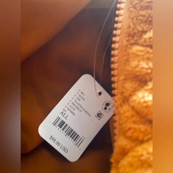 Free People Puckerup Fleece Carryall bag NWT - Picture 4 of 9